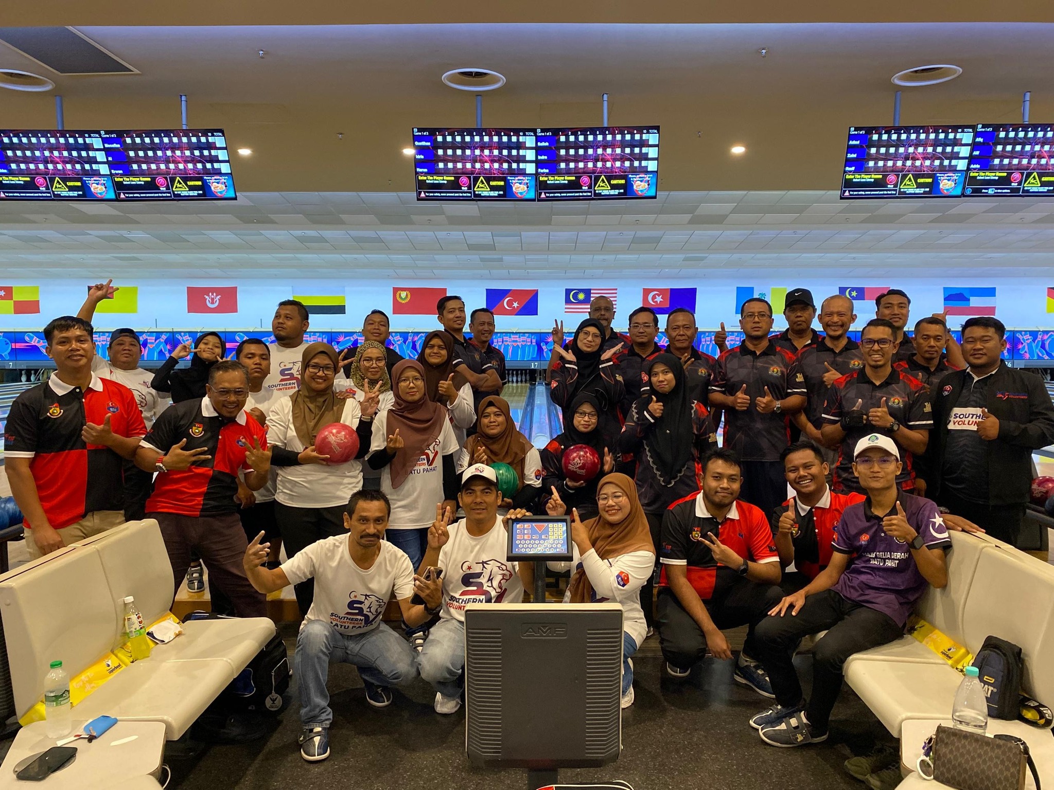 bowling-sv1754448414.jpg